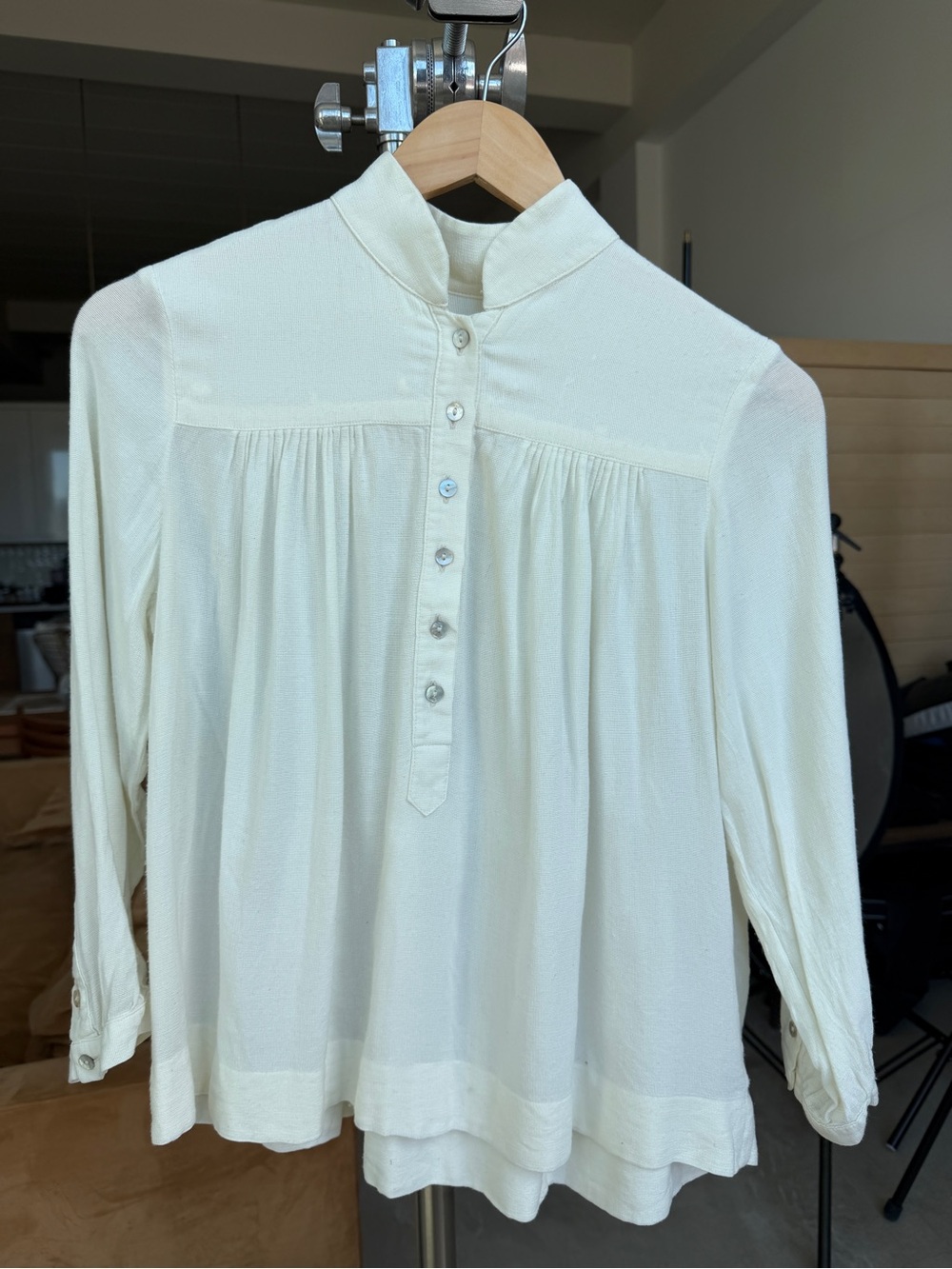 Horses Atelier Women's Cream Gathered High-Neck Button-Front Blouse
